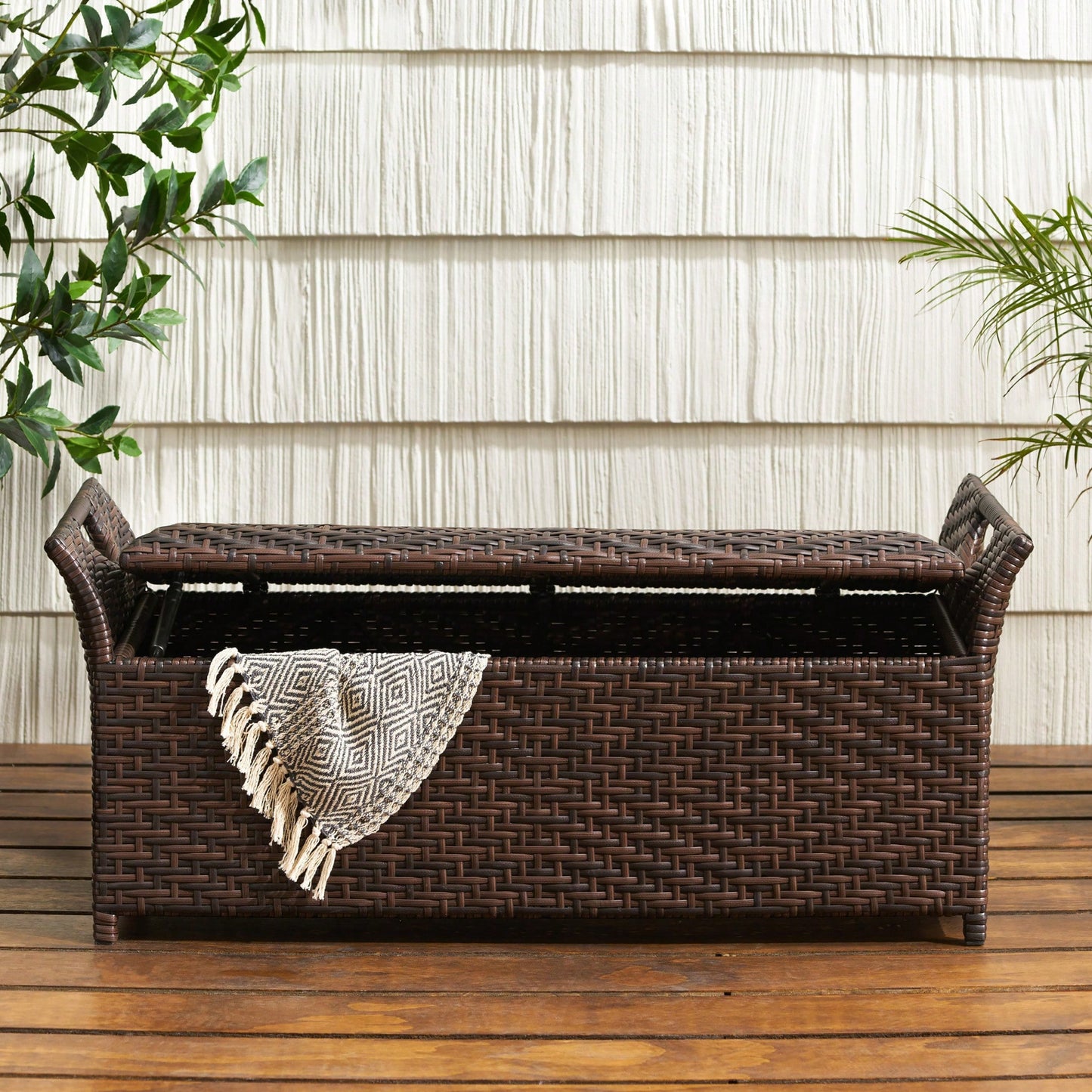 Versatile Wing Pe Storage Bench For Home Organization And Stylish Seating