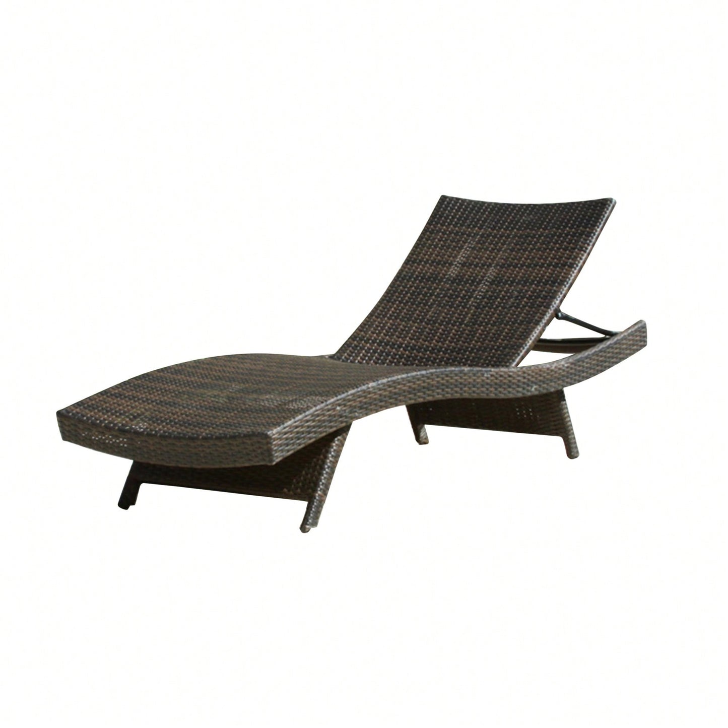 Outdoor Wicker Chaise Lounge Chair For Patio And Garden Relaxation