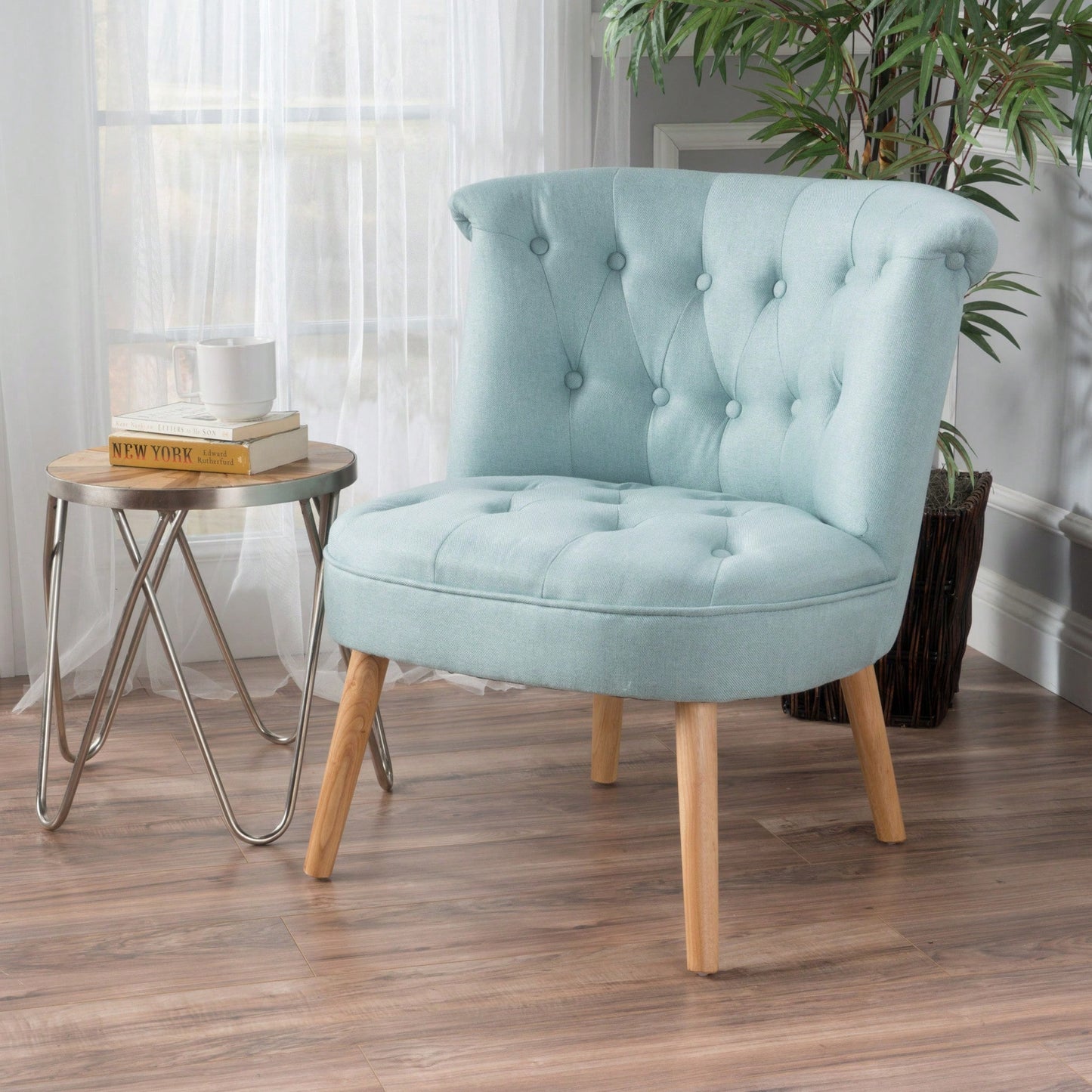 Elegant Tufted Accent Chair With Plush Upholstery And Stylish Design For Living Room Or Office