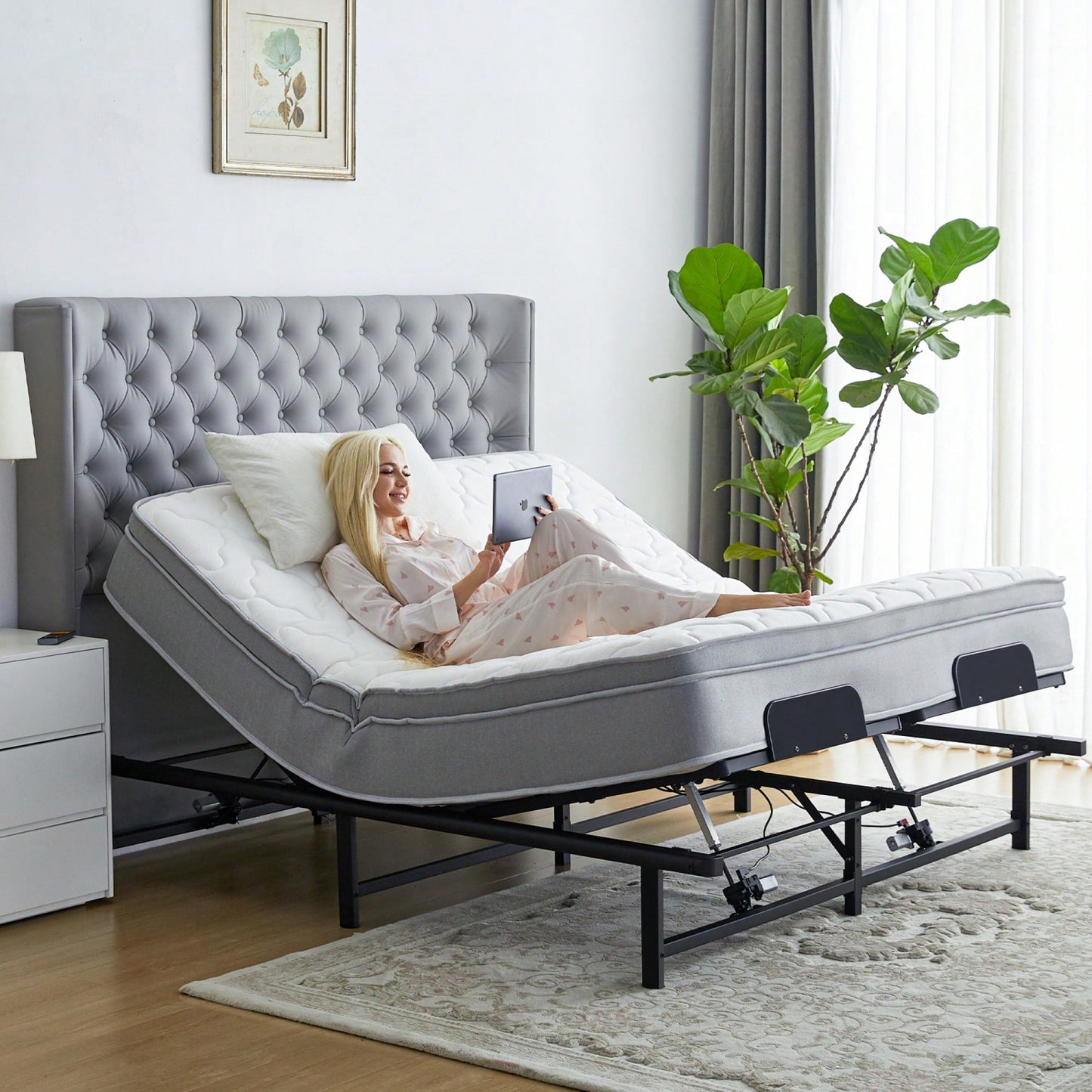 Queen Size Adjustable Bed Frame With 4 Motors, Independent Head And Foot Incline, Zero Gravity And TV Presets, 600 Lbs Capacity