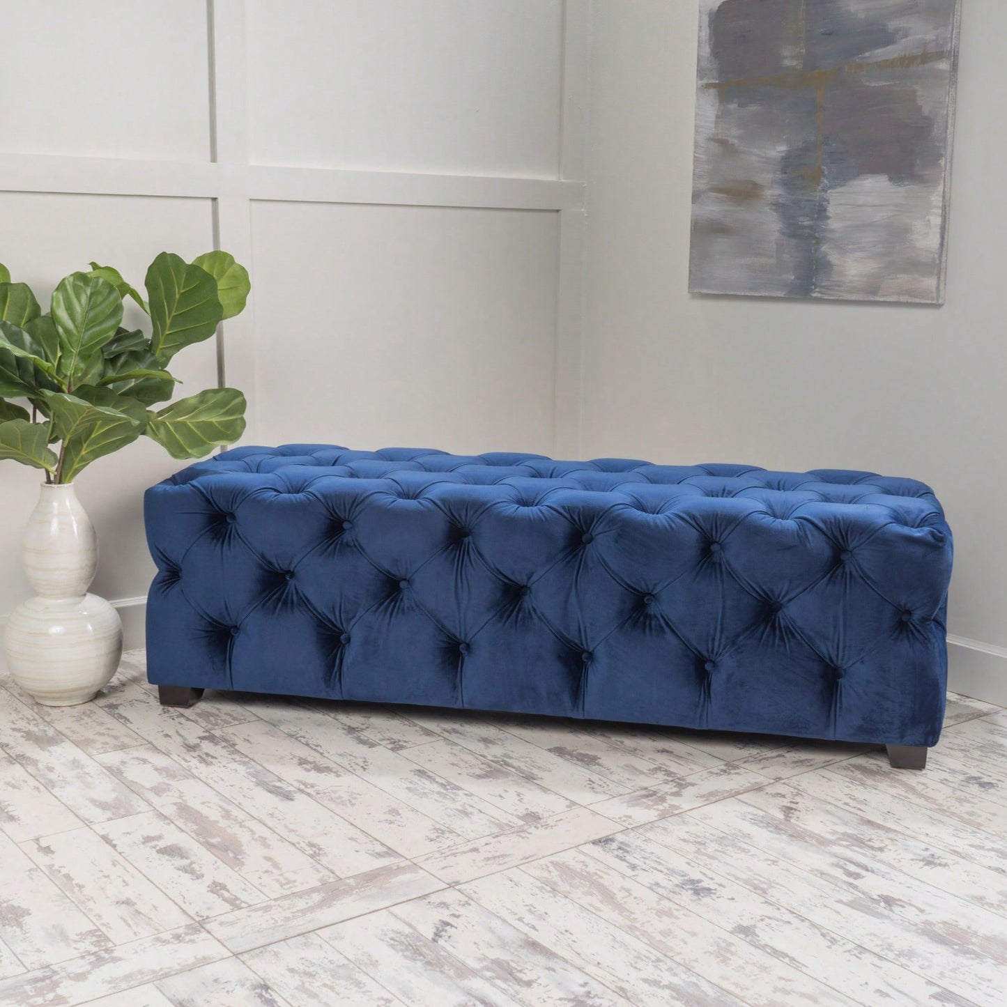 Elegant Ottoman For Living Room Or Bedroom With Plush Upholstery And Sturdy Design