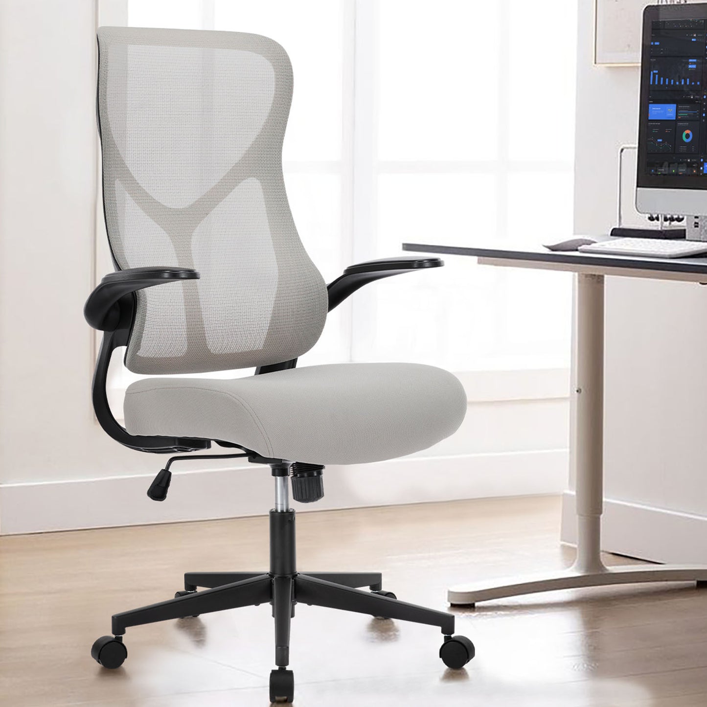 Ergonomic High-Back Office Chair Breathable Mesh Computer Chair with Adjustable Lumbar Support