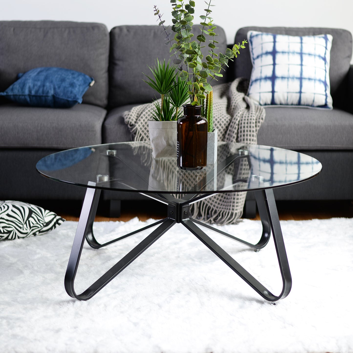 Round Coffee Table 31.5 Inch Modern Tempered Glass Top Metal Legs Accent Side End Table Black